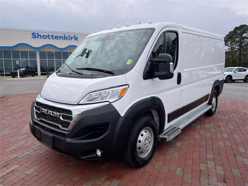 Used 2023 RAM ProMaster 2500 image 32