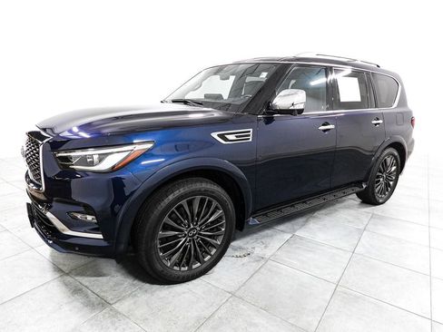 Used 2023 INFINITI QX80 Sensory w/ Cargo Package AWD/4WD image 4