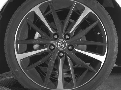 Used 2025 Kia Soul LX w/ LX Technology Package FWD image 14