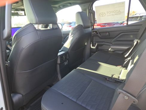 New 2025 Toyota 4Runner 4WD image 23