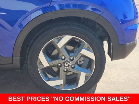 Used 2022 Hyundai Venue Limited FWD image 36