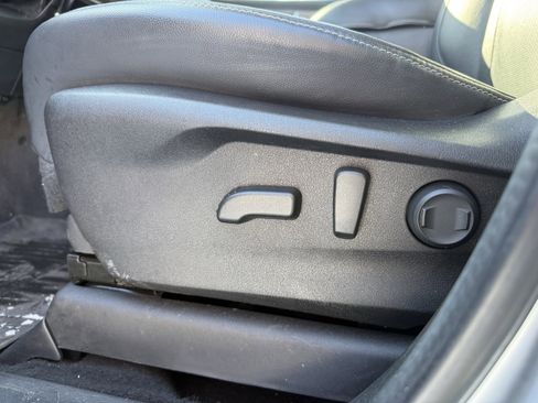 Used 2022 Subaru Ascent Touring image 28