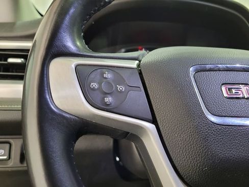 Used 2018 GMC Acadia SLE image 24