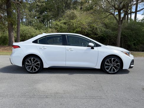Used 2021 Toyota Corolla SE FWD image 34