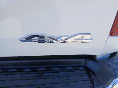 Used 2024 RAM 3500 Tradesman w/ Chrome Appearance Group image 10