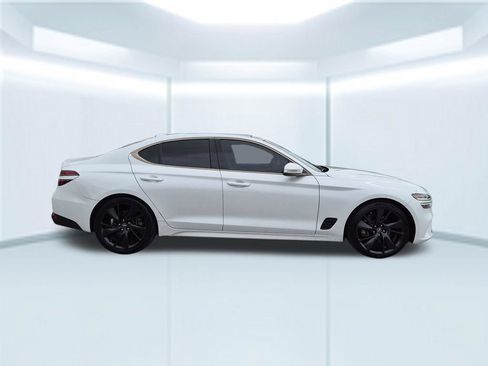 Used 2023 Genesis G70 2.0T w/ Sport Prestige Package RWD image 7