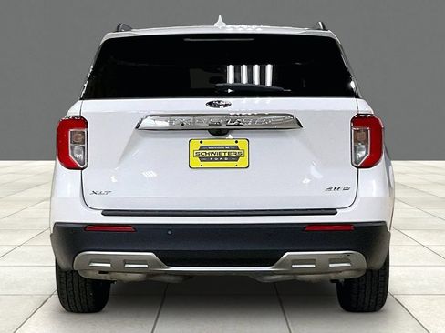 Certified 2024 Ford Explorer XLT w/ Equipment Group 202A AWD/4WD image 4