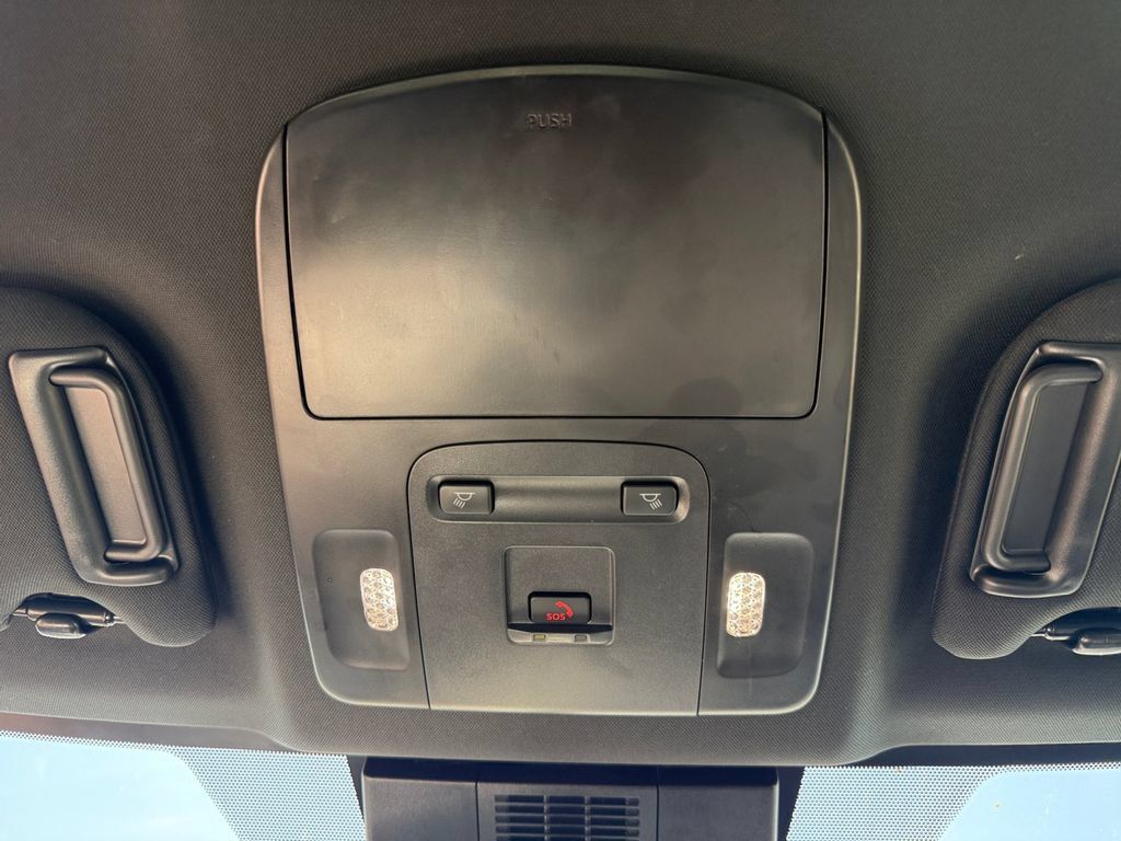 Used 2026 Toyota Camry SE FWD image 45