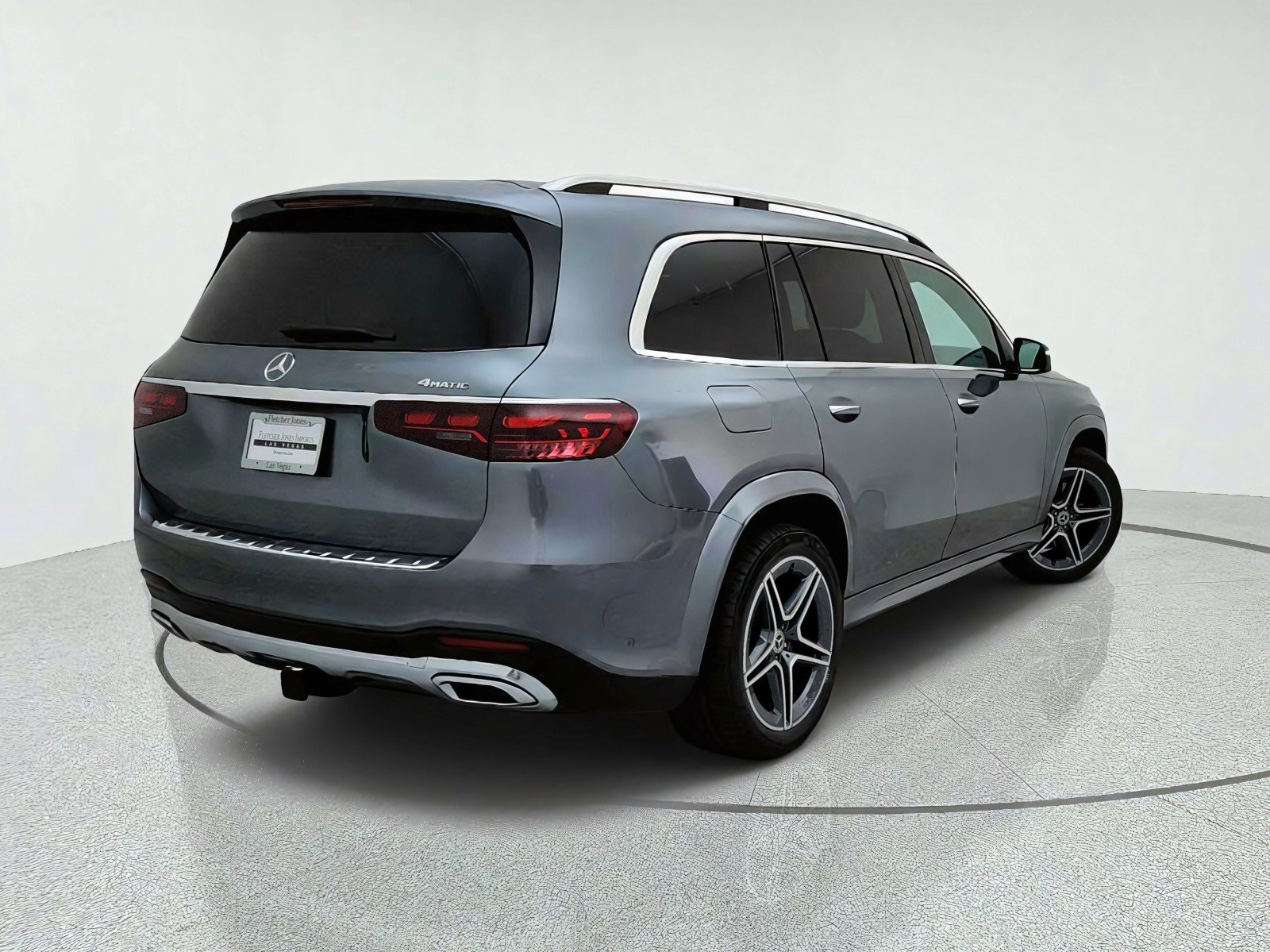 Used 2024 Mercedes-Benz GLS 450 4MATIC image 9