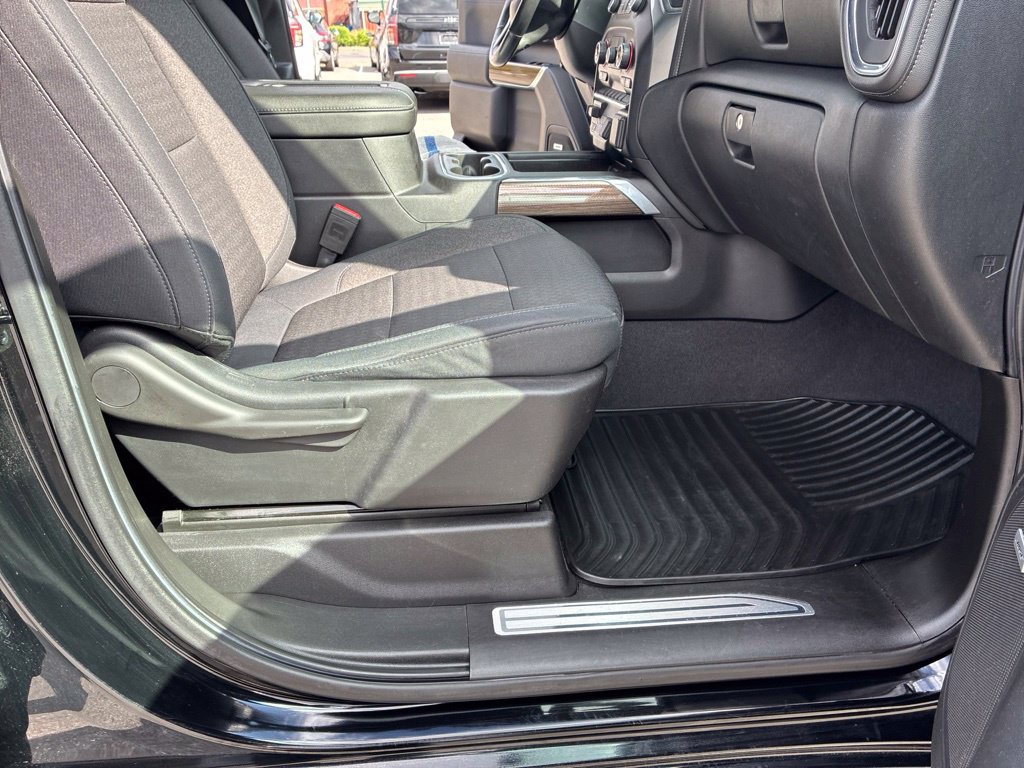 Used 2019 Chevrolet Silverado 1500 RST w/ All-Star Edition AWD/4WD image 32