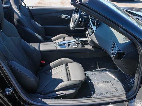 Used 2019 BMW Z4 sDrive30i w/ Convenience Package RWD image 23