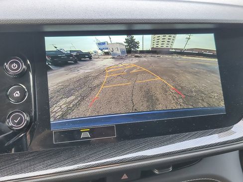 Used 2023 Buick Envision Essence image 13