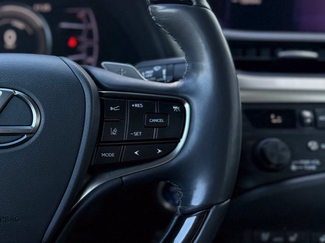 Used 2019 Lexus ES 300h w/ Premium Package FWD image 25