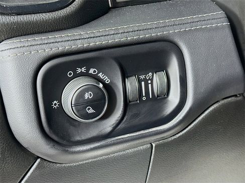 Used 2023 RAM 3500 Limited image 10