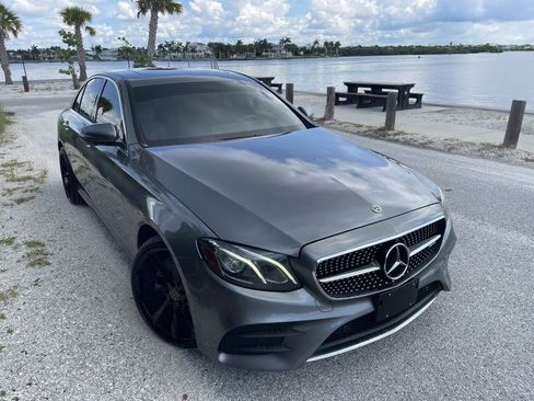 Used 2019 Mercedes-Benz E 300 4MATIC w/ Premium 1 Package image 39