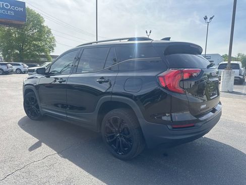 Used 2020 GMC Terrain SLE w/ Elevation Edition FWD image 9