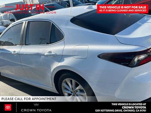 Used 2024 Toyota Camry LE FWD image 5