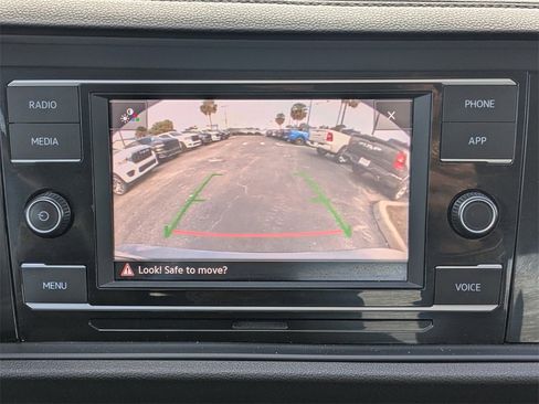 Used 2024 Volkswagen Jetta SE image 30