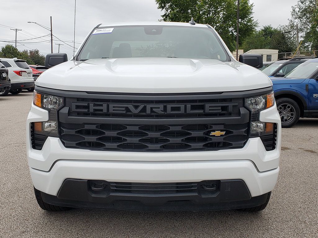 Used 2023 Chevrolet Silverado 1500 Custom AWD/4WD image 2