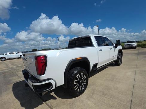 Used 2024 GMC Sierra 2500 Denali Ultimate w/ Max Trailering Package AWD/4WD image 7