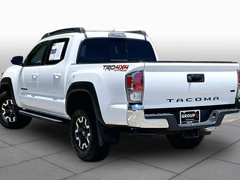 Used 2022 Toyota Tacoma TRD Off-Road AWD/4WD image 11