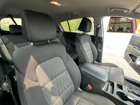 Used 2020 Kia Sportage LX AWD/4WD image 35