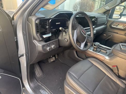 Used 2026 GMC Sierra 1500 SLT w/ SLT Premium Plus Package image 19