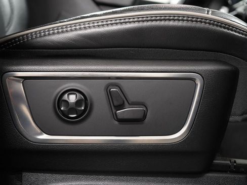 Used 2019 RAM 1500 Limited AWD/4WD image 34