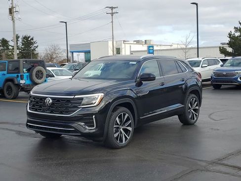 New 2026 Volkswagen Atlas Cross Sport SEL Premium R-Line AWD/4WD image 2