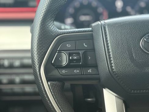 Used 2024 Toyota Tacoma TRD Off-Road AWD/4WD image 20