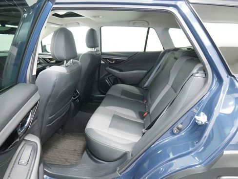 Used 2025 Subaru Outback Onyx Edition AWD/4WD image 19