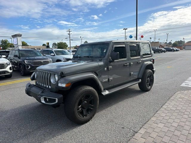 Used 2022 Jeep Wrangler Unlimited Sahara AWD/4WD image 7