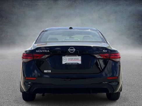 Used 2024 Nissan Sentra SV image 3