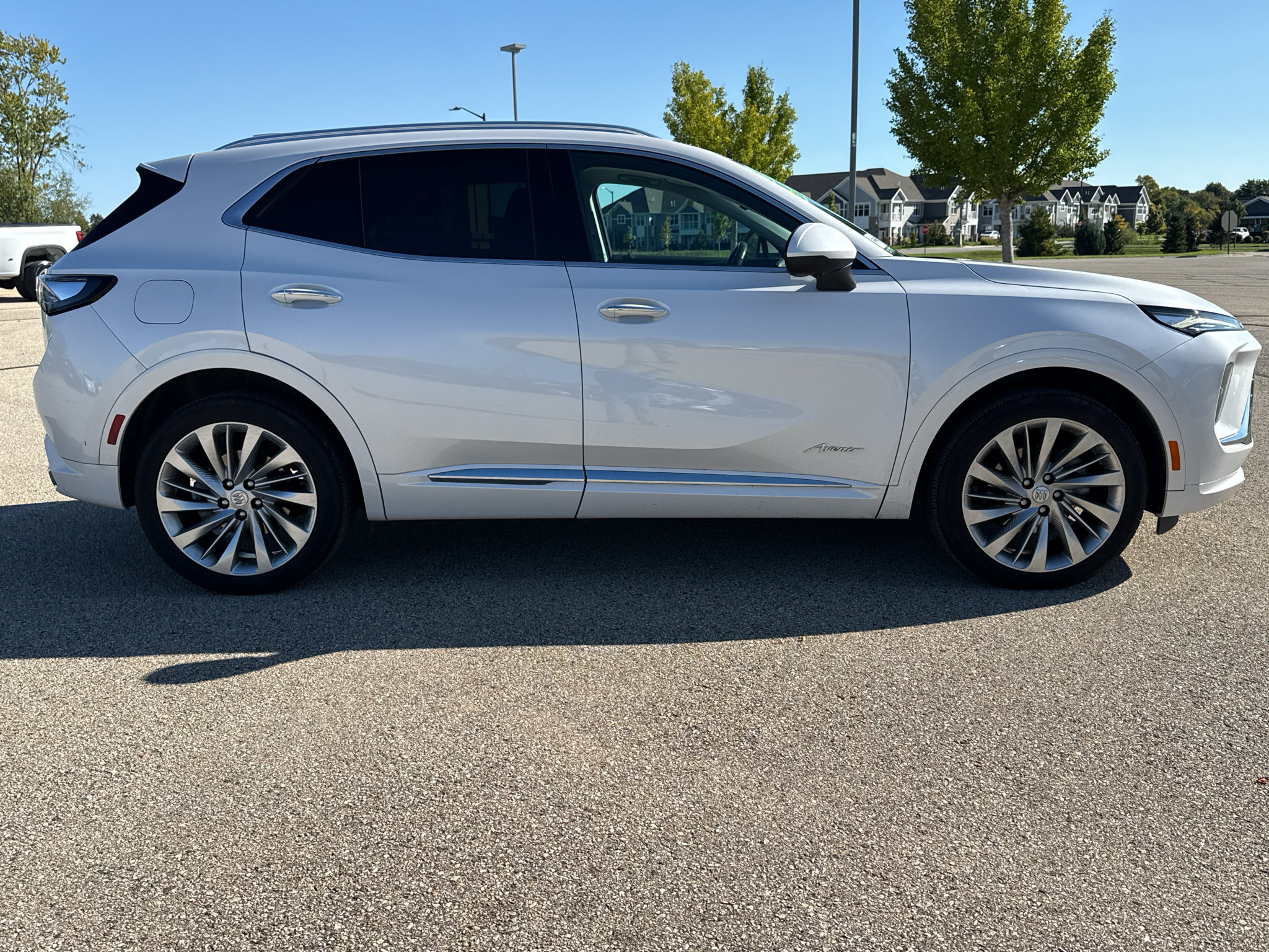 Used 2024 Buick Envision Avenir AWD/4WD image 5