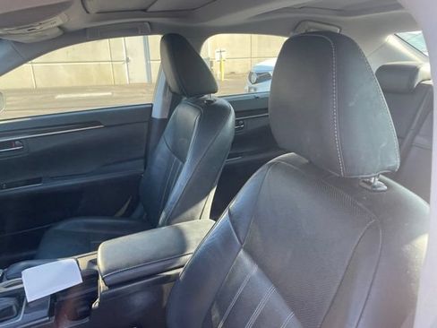 Used 2018 Lexus ES 350 w/ Ultra Luxury Package FWD image 5