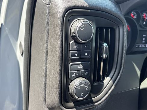 Used 2025 Chevrolet Silverado 1500 Custom Trail Boss w/ Turbomax Blackout Package AWD/4WD image 23
