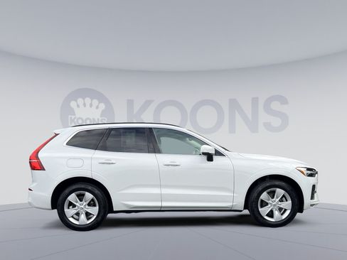 Used 2022 Volvo XC60 B5 Momentum AWD/4WD image 12