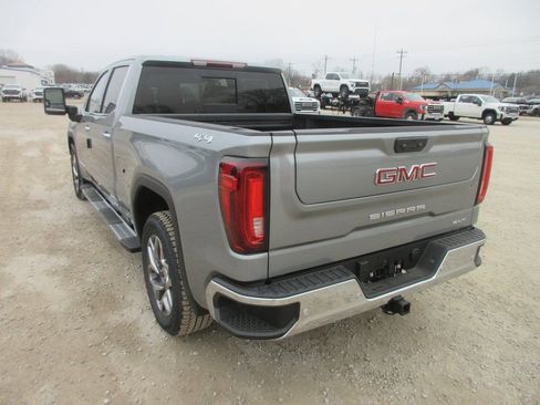 New 2026 GMC Sierra 1500 SLT w/ SLT Premium Plus Package image 9