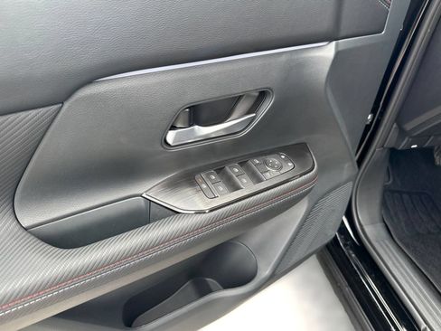 Certified 2026 Nissan Kicks SR FWD image 15