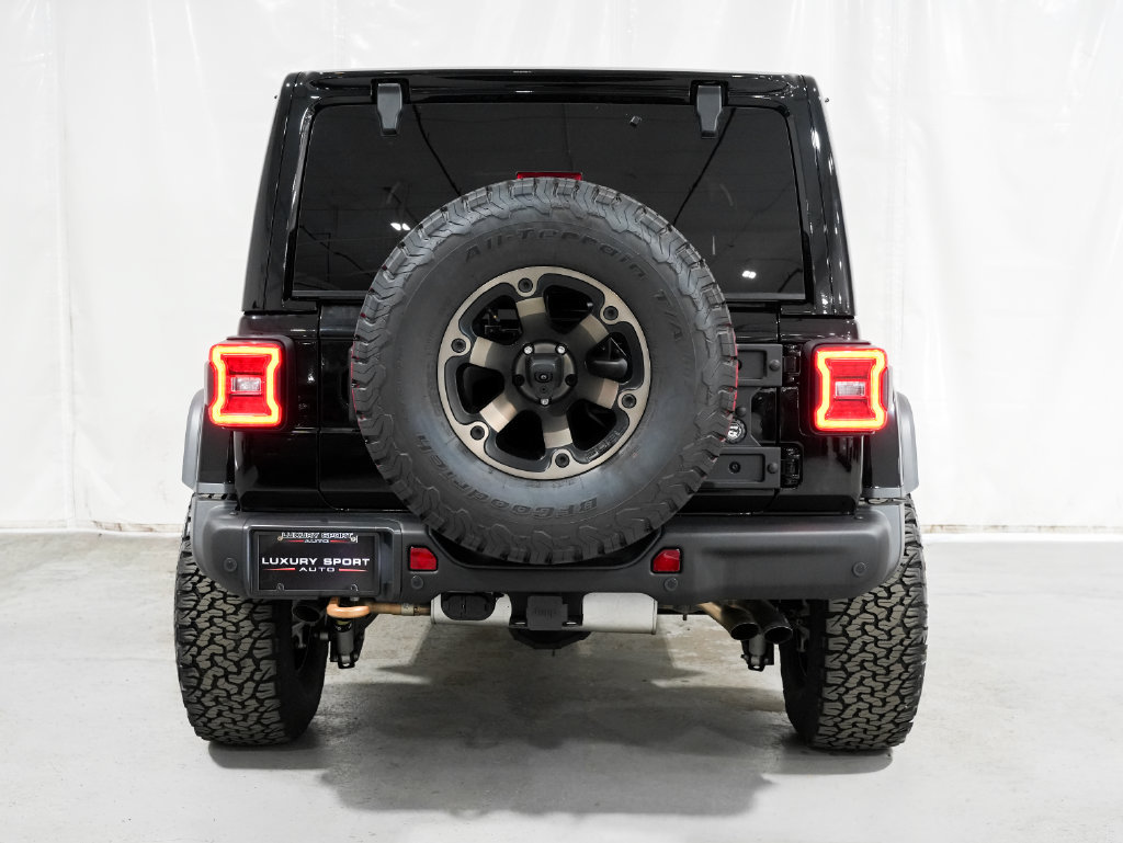 Used 2022 Jeep Wrangler Unlimited Rubicon w/ Xtreme Recon 35" Tire Package AWD/4WD image 4
