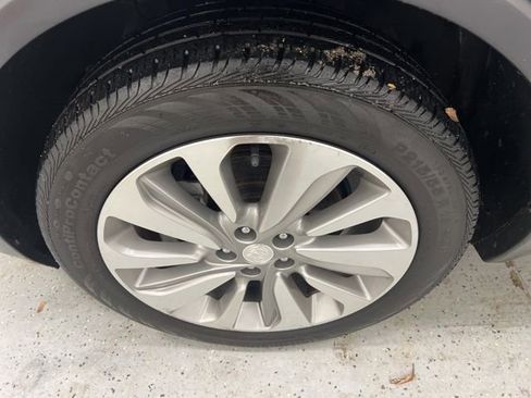 Used 2019 Buick Encore Preferred image 4