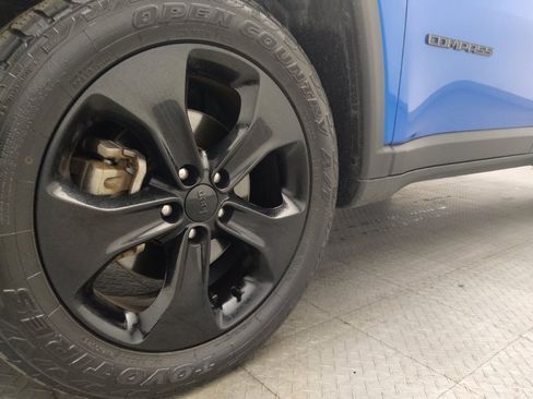 Used 2018 Jeep Compass Latitude w/ Popular Equipment Group image 31