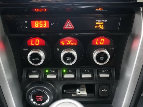 Used 2018 Subaru BRZ Limited w/ 50th Anniversary Edition image 19