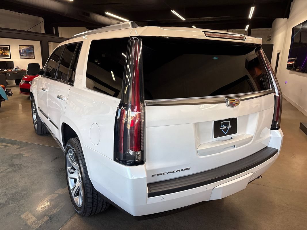 Used 2016 Cadillac Escalade Premium AWD/4WD image 5