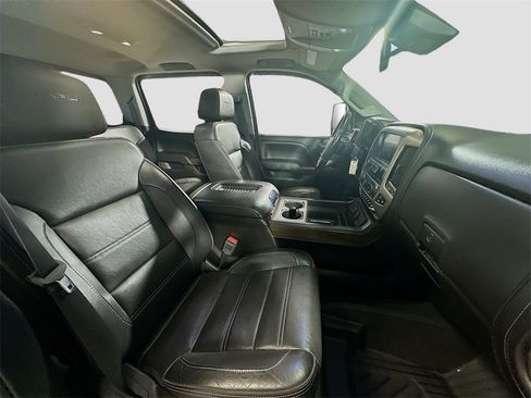 Used 2019 GMC Sierra 3500 Denali w/ Duramax Plus Package image 30