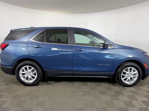 Used 2024 Chevrolet Equinox LT FWD image 3