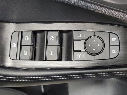 Certified 2023 Nissan Rogue SV FWD image 19