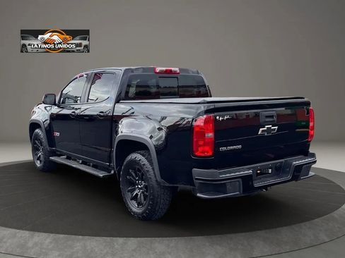 Used 2019 Chevrolet Colorado Z71 w/ Z71 Midnight Edition image 4