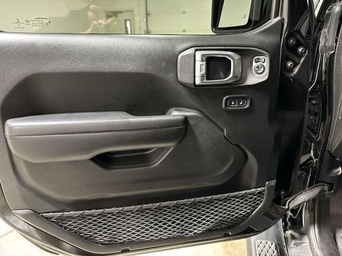 Used 2020 Jeep Gladiator Sport w/ Quick Order Package 24S AWD/4WD image 20