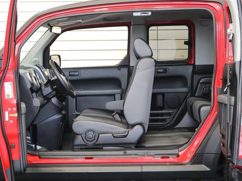 Used 2005 Honda Element EX image 46